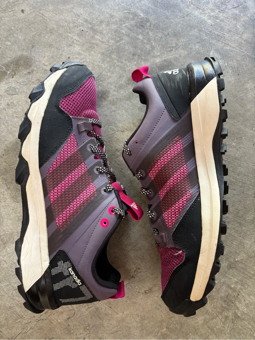 Adidas Kanadia TR7 Women's Trail Sneakers in Purple & Pink sz 9.5 Wmns
